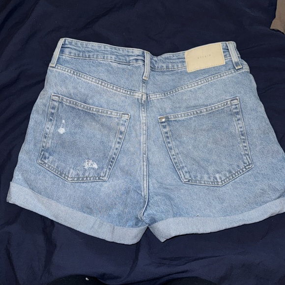 Shorts - Picture 2 of 3